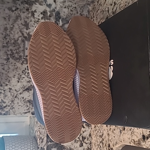 SOREL Boots - Picture 7 of 8